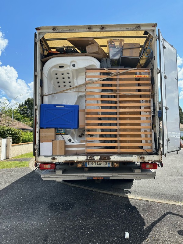 Déménagement Cap-Ferret – Vosges : transport longue distance avec prise en charge totale