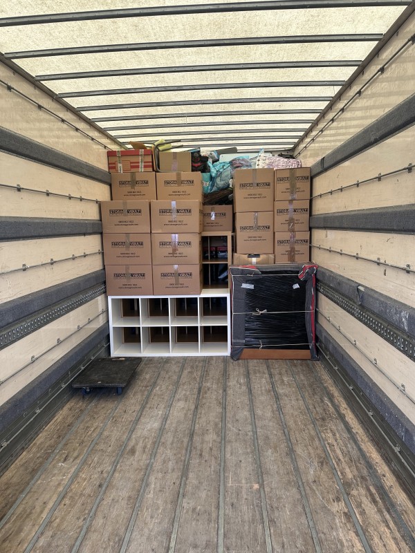 chargement dans notre camion en écosse 