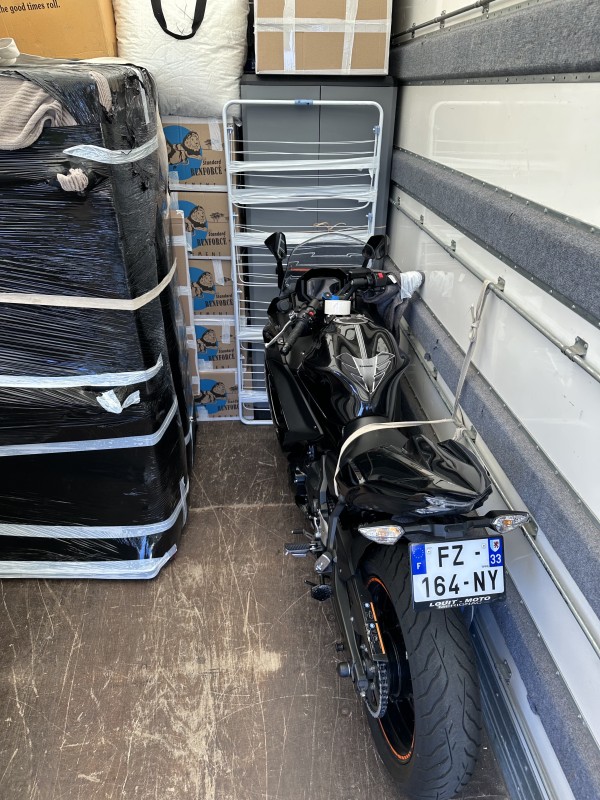 Déménageur de confiance pour particuliers : transport sécurisé de Camblanes-et-Meynac jusqu'à Montélimar après un décès