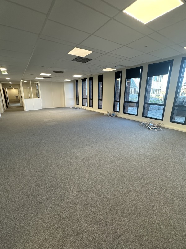 ML Transport et Demenagement sur le site d’arrivée à Bordeaux avant l’emménagement